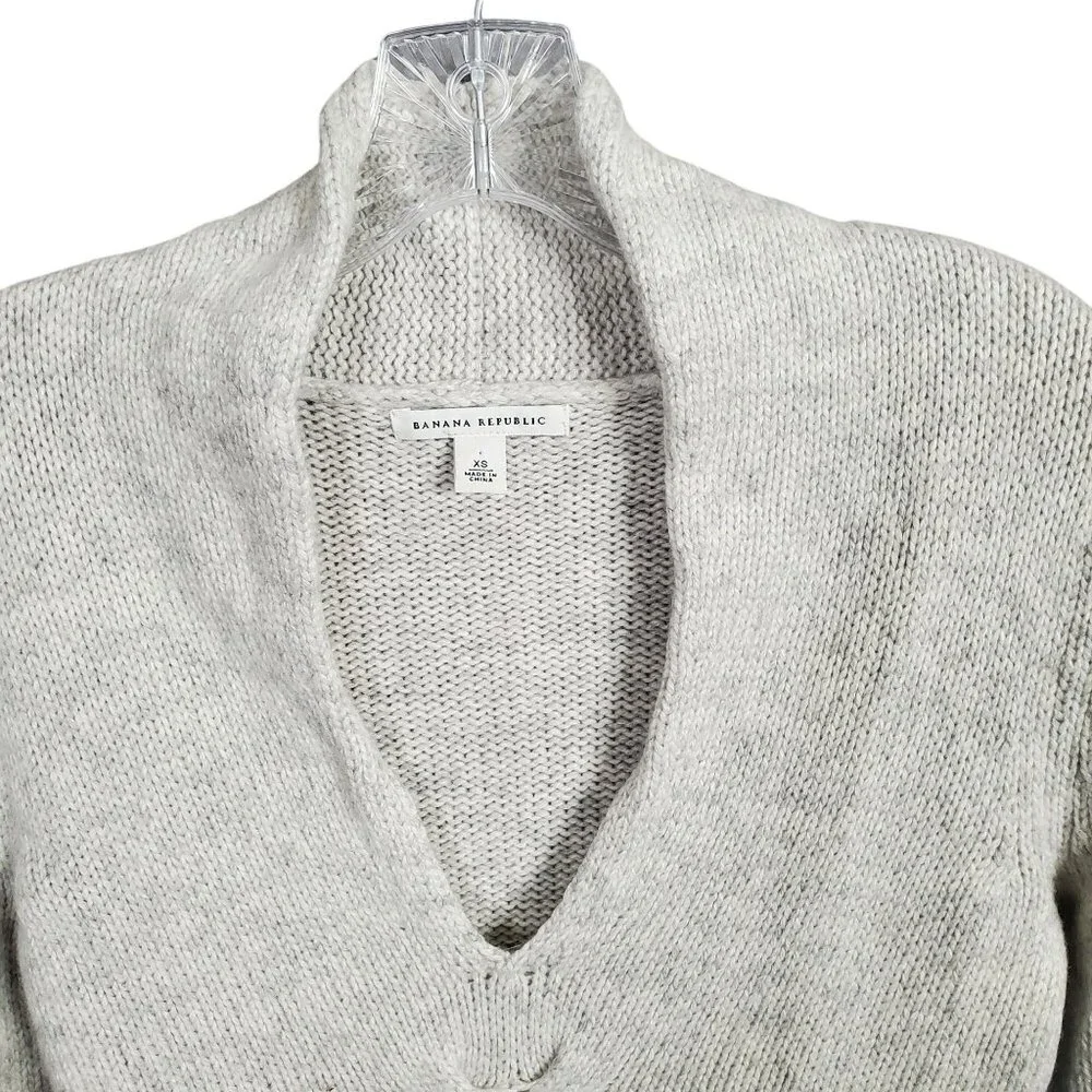 Banana Republic Womens XS Sweater Cable Knit Deep V Lambswool Cashmere Modal - Picture 10 of 11
